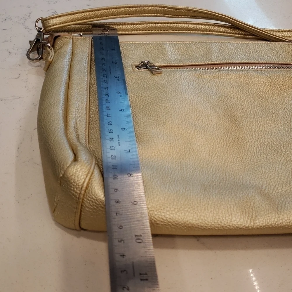 𝅺mms Gold Clutch Shoulder Bag - Picture 5 of 8